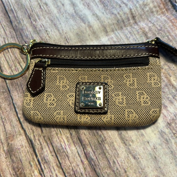 Dooney & Bourke Keychain Wallet • RARE! - Picture 4 of 8